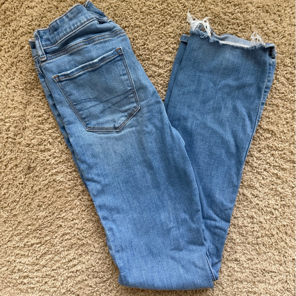 AE high waisted jeans